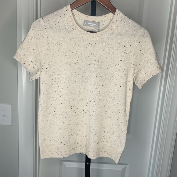 Everlane Tops - Everlane Cashmere Short Sleeve Sweater, Bone with Black and Peach Confetti, S